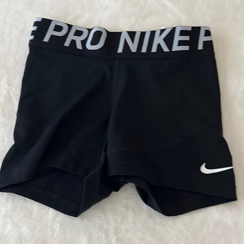 Nike pro volleyball shorts